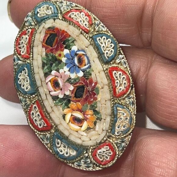 Vintage Micro Mosaic Brooch Made in Italy - Picture 8 of 13